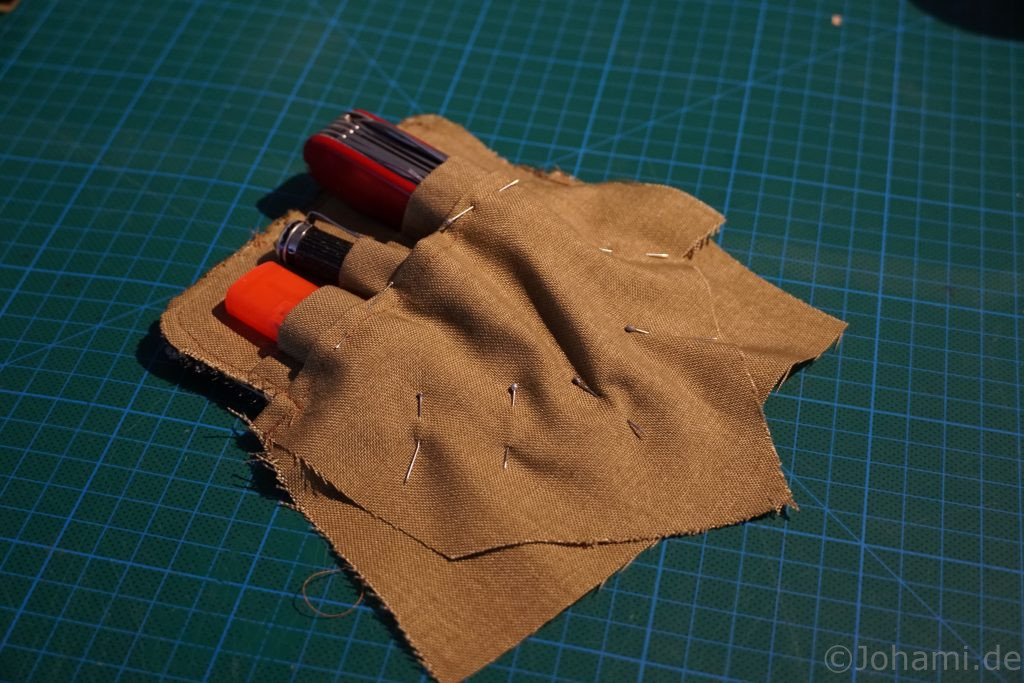 Tasche festgesteckt.