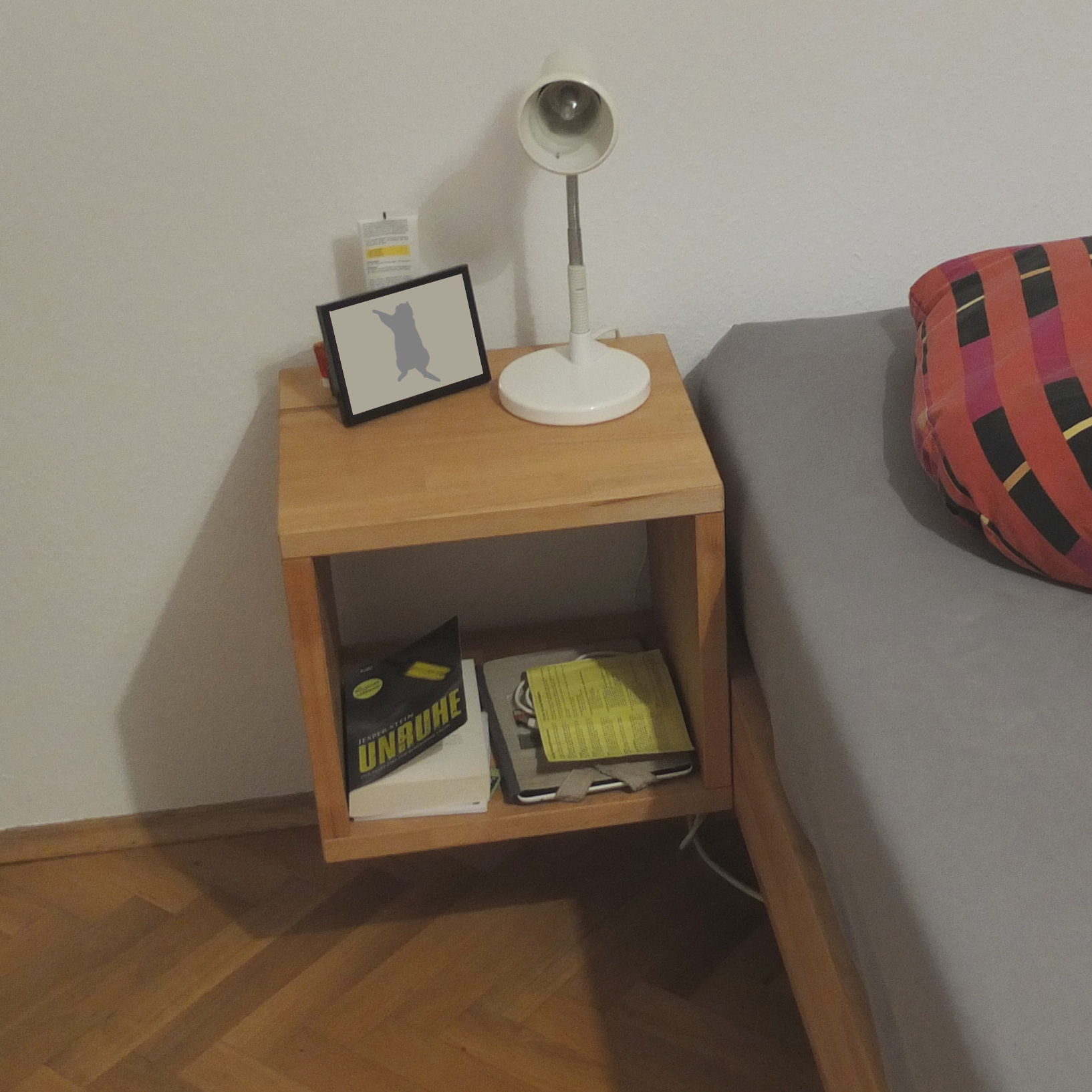 Die schwebenden Nachttische